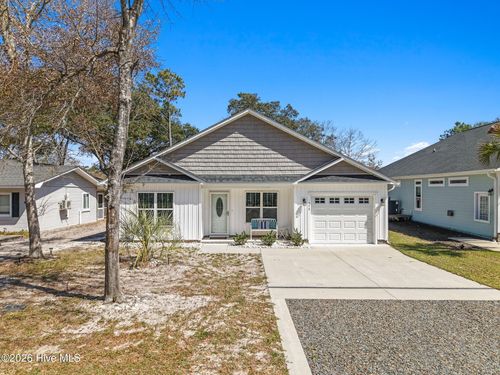 158 Nw 1st St, Oak Island, NC, 28465-6801 | Card Image