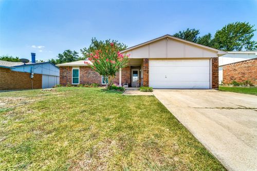 6305 Sunset Rd, North Richland Hills, TX, 76182-4938 | Card Image