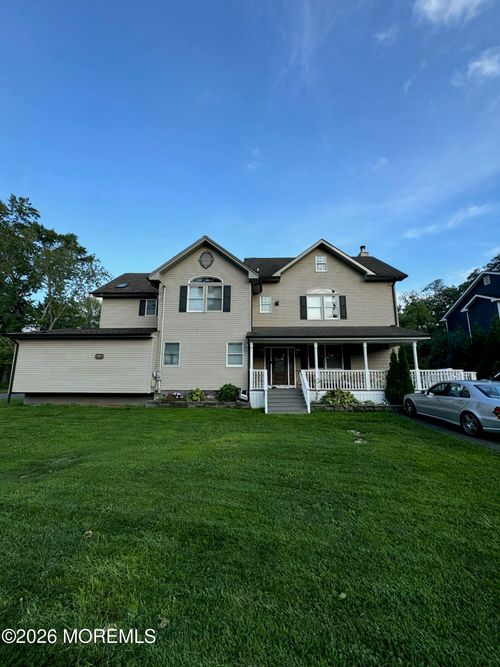 5 Willow Ave, Matawan, NJ, 07747-2429 | Card Image
