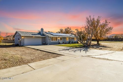 17360 Valeport Ave, Lancaster, CA, 93535 | Card Image