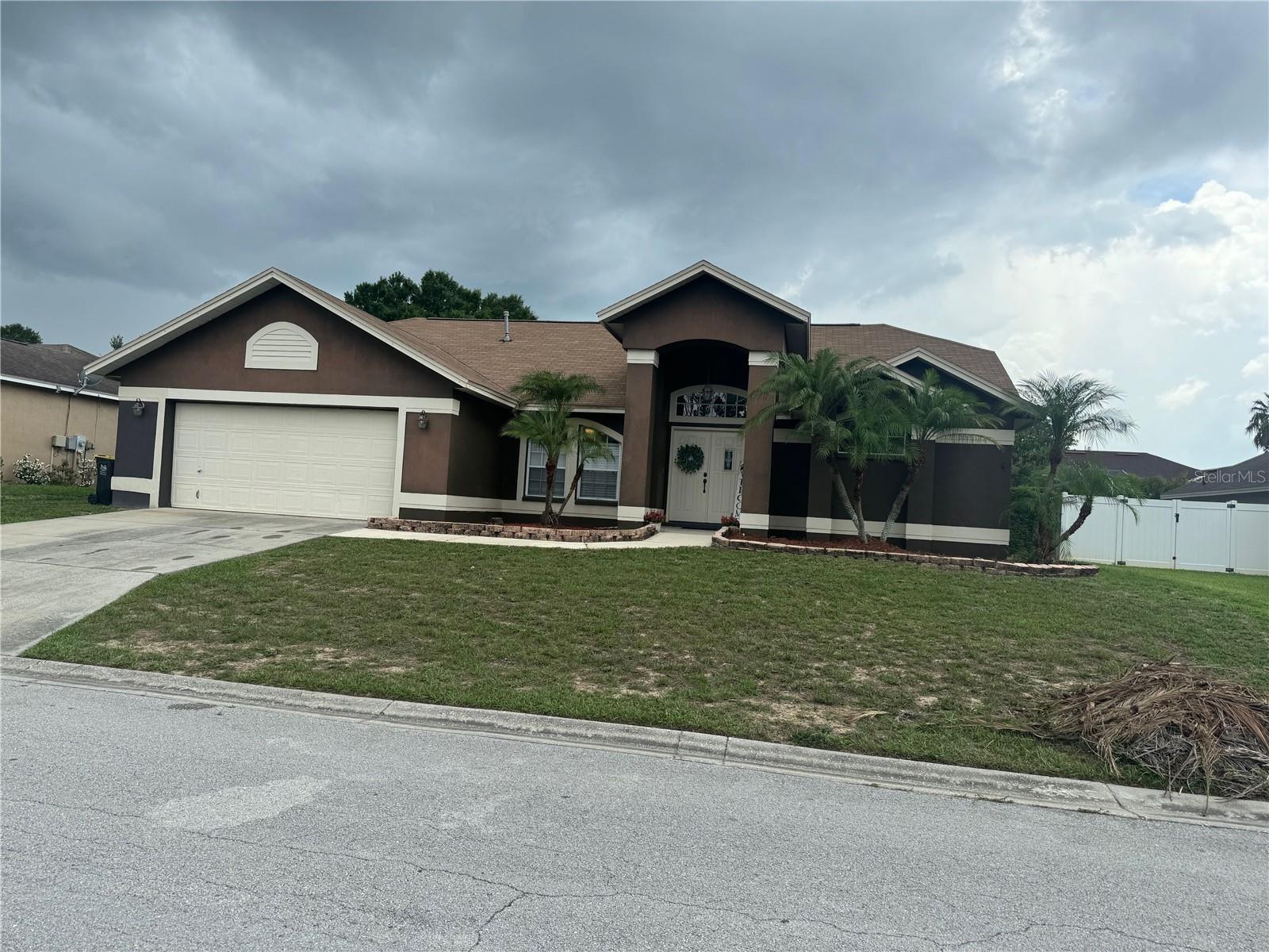 Sterling Dr, Winter Haven, FL 33884