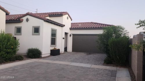 11533 N Luckenbach St, Surprise, AZ, 85388-3027 | Card Image