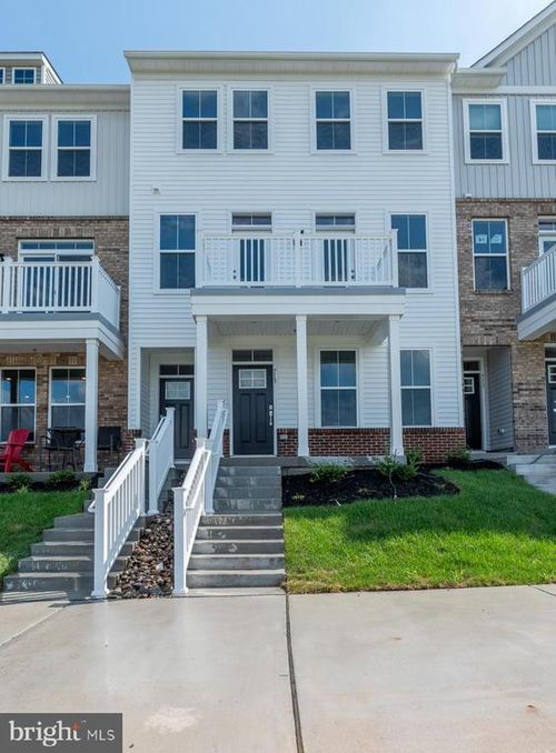715 Platinum Dr, Phoenixville, PA, 19460 | Card Image