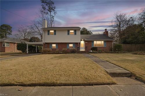 1643 Banning Rd, Norfolk, VA, 23518-4801 | Card Image