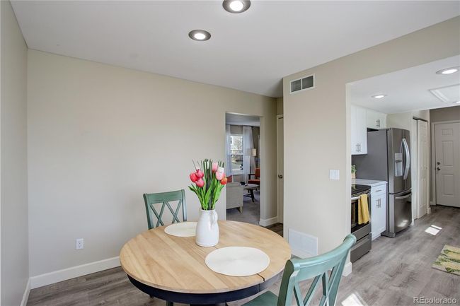 Eat-In Kitchen | Image 8