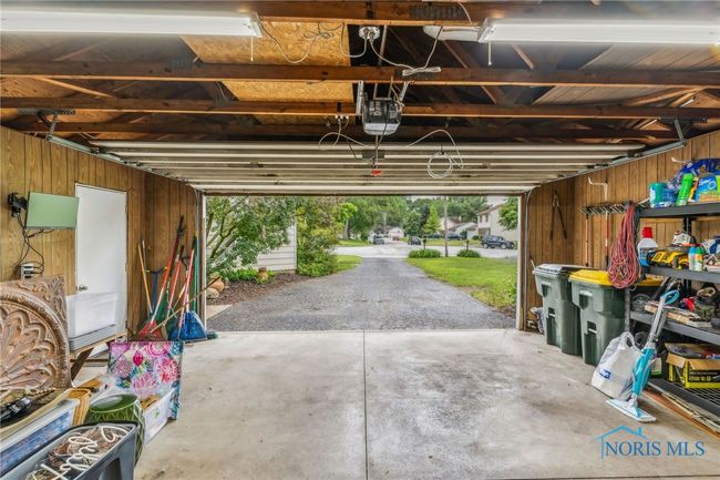 6727 Pelton Dr, House other with 3 bedrooms, 2 bathrooms and 2 parking in Whitehouse OH | Image 42