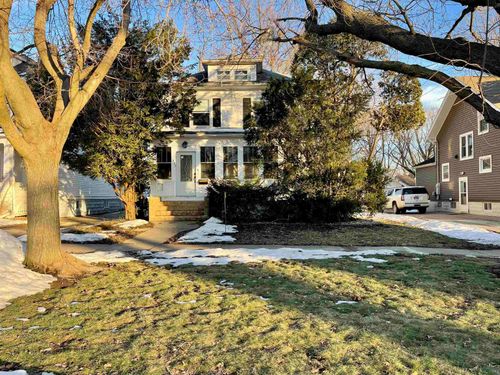 327 Otsego St, Storm Lake, IA, 50588-1737 | Card Image