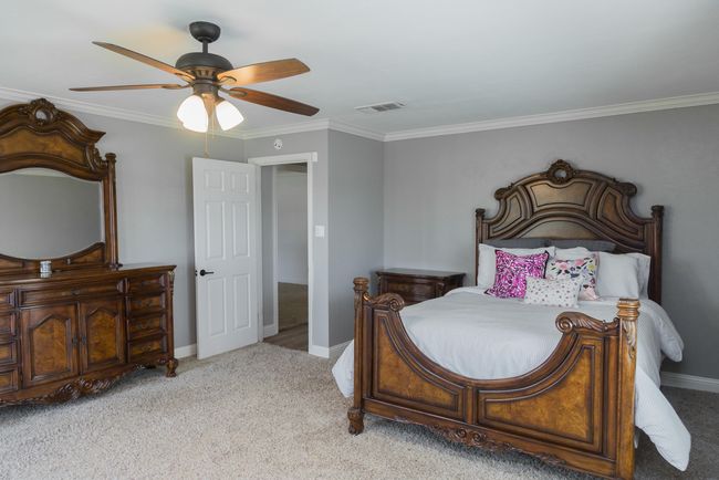 1308 W 24 Th St, House other with 4 bedrooms, 3 bathrooms and null parking in Plainview TX | Image 67