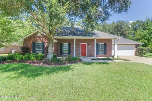26 Scott Station Cv, Long Beach, MS, 39560-3613 | Card Image