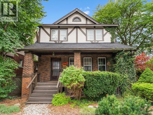 1105 Lincoln Rd, Windsor, ON, N8Y2H6 | Card Image