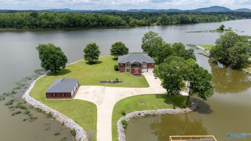 812 E Haven Dr, Glencoe, AL, 35905-8829 | Card Image