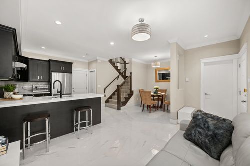 9-9131 Williams Rd, Richmond, BC, V7A1G8 | Card Image