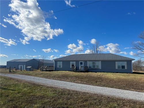 12 Nw 1400th Rd, Chilhowee, MO, 64733-8102 | Card Image