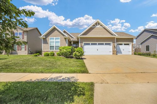 407 Potomac Ave, Savoy, IL, 61874-8113 | Card Image