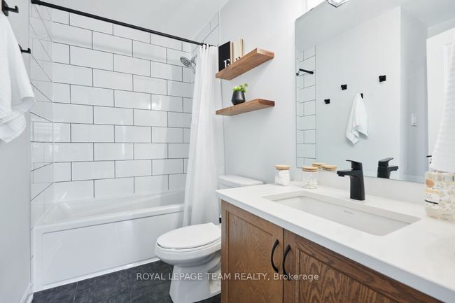 908 Lixnaw Crt, House attached with 2 bedrooms, 2 bathrooms and 2 parking in Nepean ON | Image 26