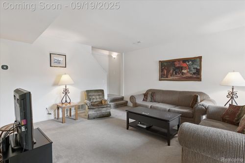 16455 Terrace Village Dr, Taylor, MI, 48180-4927 | Card Image