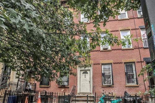 84 Hull St, Brooklyn, NY, 11233-2783 | Card Image