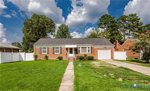 2241 Fort Rice St, Petersburg, VA, 23805-2253 | Card Image