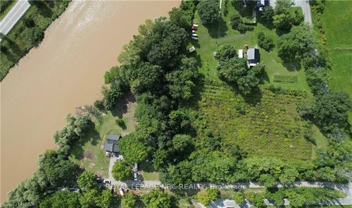 146 River Rd, Welland, ON, L3B2R9 | Card Image