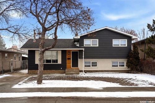 345 Mccarthy Blvd N, Regina, SK, S4R5R3 | Card Image