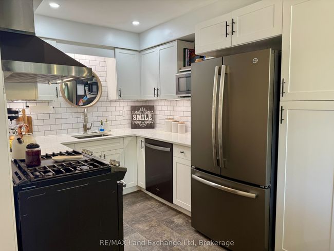 152 Bennett St E, House attached with 2 bedrooms, 2 bathrooms and 2 parking in Goderich ON | Image 6