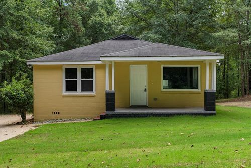 3111 7th St, Phenix City, AL, 36869-6409 | Card Image