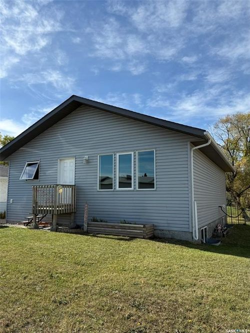 312 Railway Ave, Turtleford, SK, S0M2Y0 | Card Image