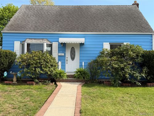 22 Lexington Ave, Westbury, NY, 11590-4308 | Card Image