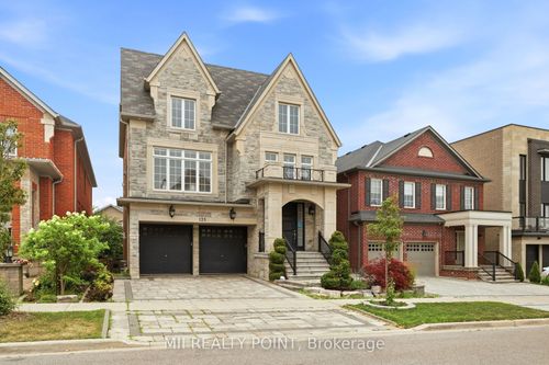 135 Abner Miles Dr, Maple, ON, L6A4X4 | Card Image