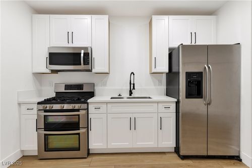 2-7068 Sprucewood St, Las Vegas, NV, 89147-4771 | Card Image