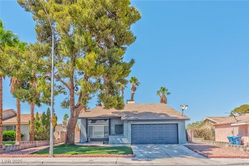 7216 Archcrest Ave, Las Vegas, NV, 89147-4536 | Card Image