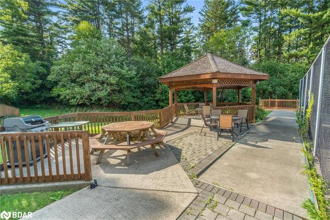 602 - 20 Mcfarlane Dr, House attached with 2 bedrooms, 1 bathrooms and 1 parking in Halton Hills ON | Image 35