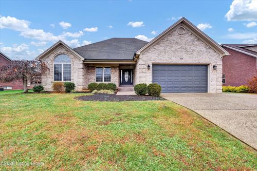 421 E Woodlake Cir, Mt Washington, KY, 40047-6178 | Card Image