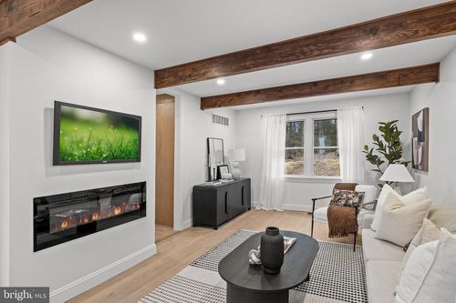 1752 Lark Ln, CHERRY HILL, NJ, 08003-3215 | Card Image