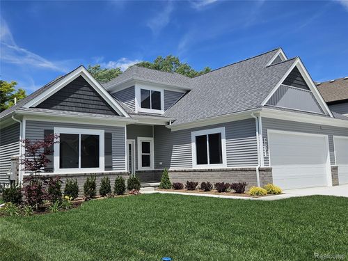 49287 London Bridge Dr, Macomb, MI, 48044-5657 | Card Image