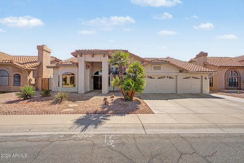 1043 W Iris Dr, Gilbert, AZ, 85233-7916 | Card Image