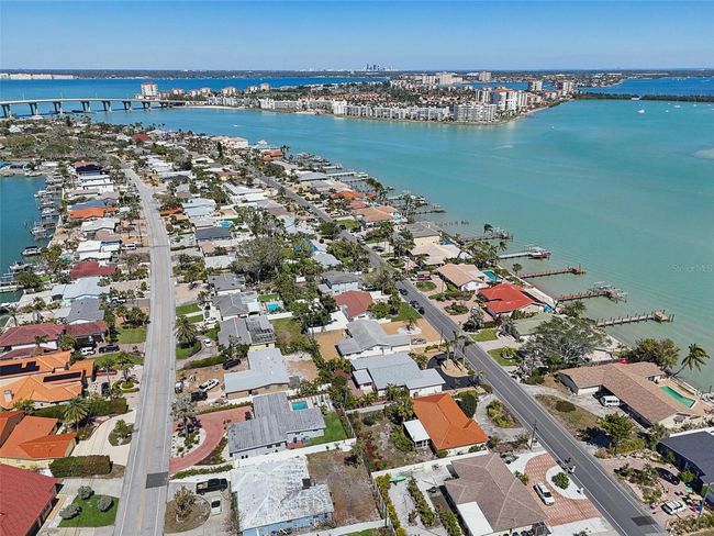 2650 E Vina Del Mar Blvd, House other with 4 bedrooms, 2 bathrooms and null parking in ST PETE BEACH FL | Image 40