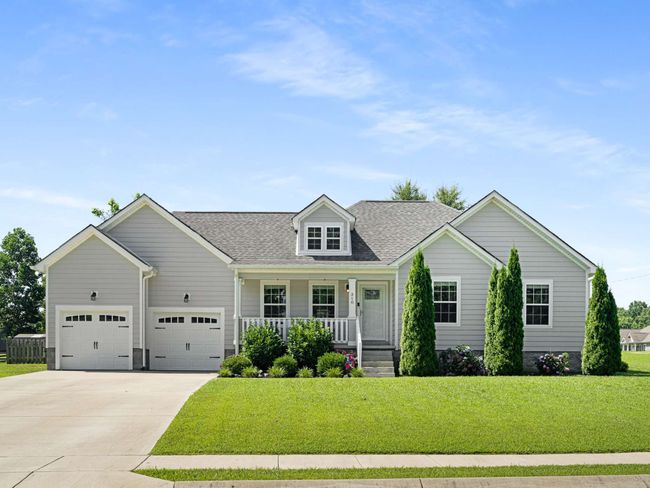 310 Diane Loop, House other with 3 bedrooms, 2 bathrooms and 2 parking in White Bluff TN | Image 4