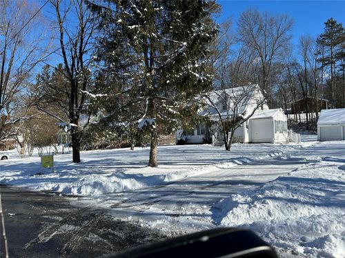 12 New Rd, Montgomery, NY, 12549-2700 | Card Image