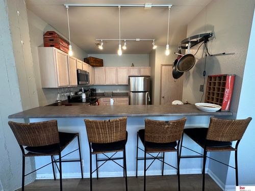 apt-203-312 S 16th St, Omaha, NE, 68102-2235 | Card Image