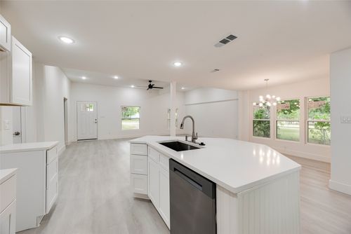 302 Newsom Rd, Mesquite, TX, 75149-5056 | Card Image