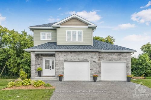 25 Calco Cres, Moose Creek, ON, K0C1W0 | Card Image