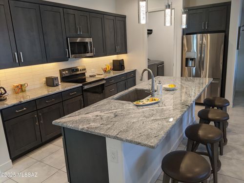 30987 S Basalt Drive, Oracle, AZ, 85623 | Card Image