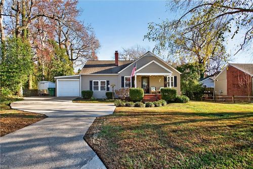 44 Randolph Rd, Newport News, VA, 23601-4233 | Card Image