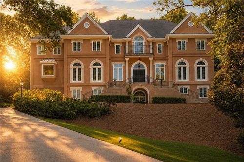 135 Lameloise Ln, Sandy Springs, GA, 30327-4348 | Card Image