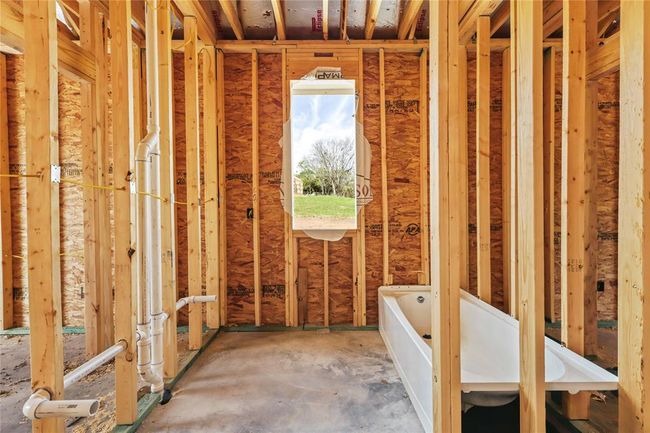 2318 Progress Dr, House other with 3 bedrooms, 2 bathrooms and 2 parking in Brenham TX | Image 7