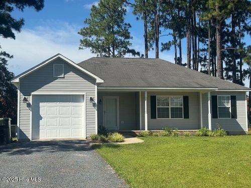 155 Pecan Grove Dr, Aberdeen, NC, 28315-3738 | Card Image