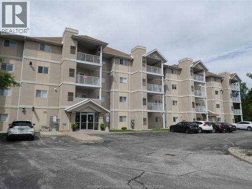 304-1655 Grand Marais Road W, Windsor, ON, N9E4W4 | Card Image