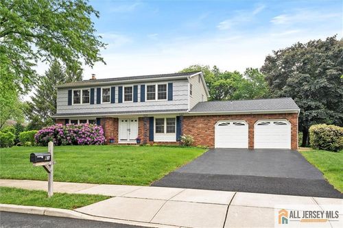 61 Hamilton Ln, Plainsboro, NJ, 08536-1125 | Card Image