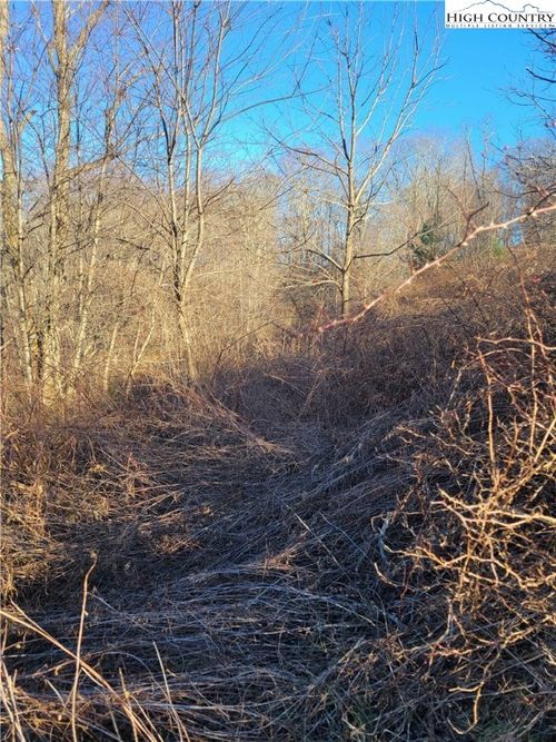 7 Terra Vista Dr, Laurel Springs, NC, 28644 | Card Image